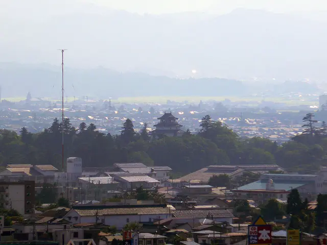 A view from Iimoriyama across Aizu-Wakamatsu toward Tsurugajo Castle